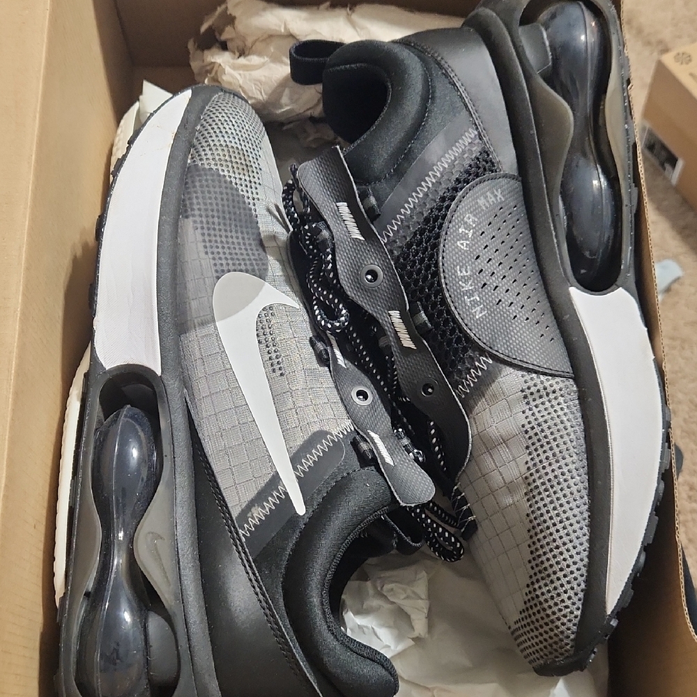 Nike Air Max (NEW) Athletic Shoes - Black and Gray